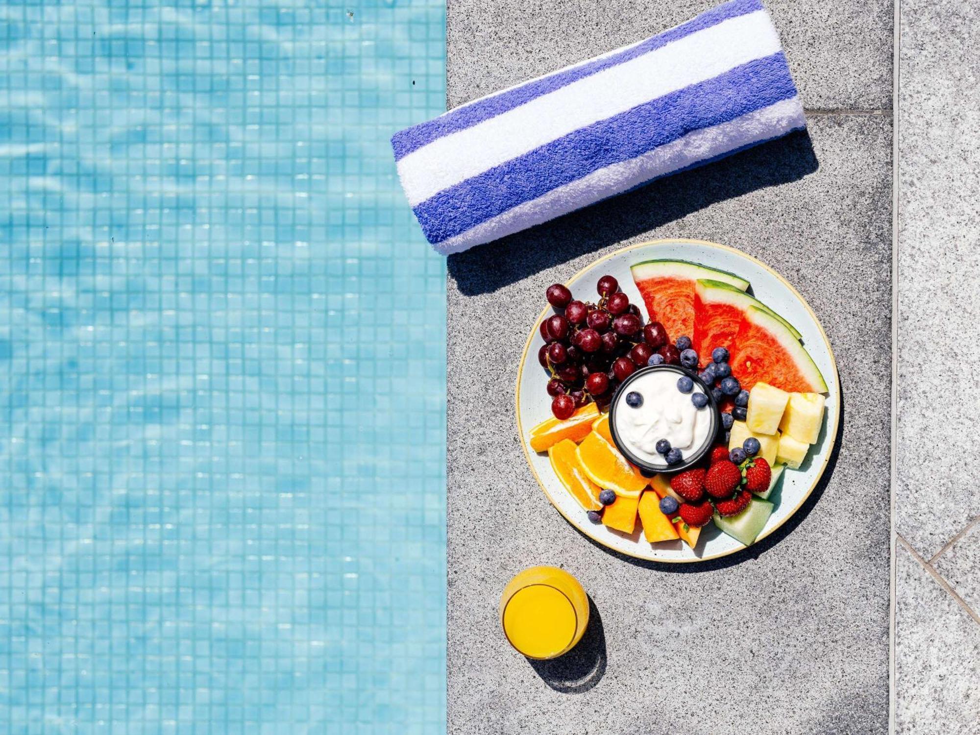 Готель Pullman Brisbane Airport Екстер'єр фото Fruit salad