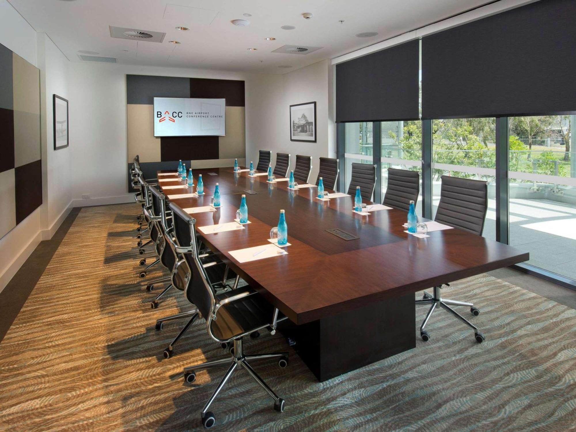 Готель Pullman Brisbane Airport Екстер'єр фото Boardroom at the ICC Academy